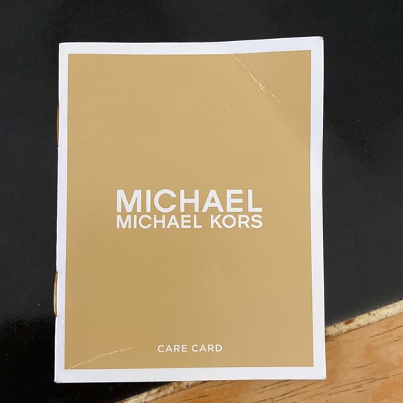 Bag has been carried 3 times and in brand new condition - Picture 3 of 5